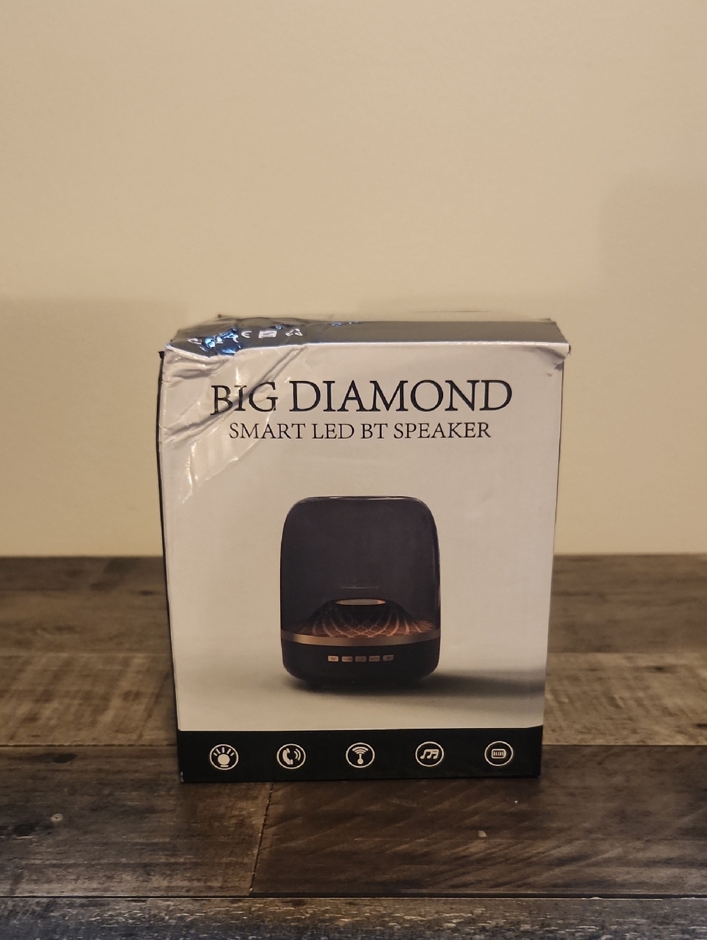 Big Diamond Smart LED Bluetooth Speaker-NIB